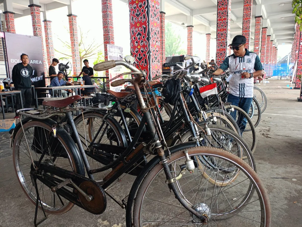 Sepeda Ontel Sumber Jaya: Jembatan Keseharian di Jalan Yos Sudarso